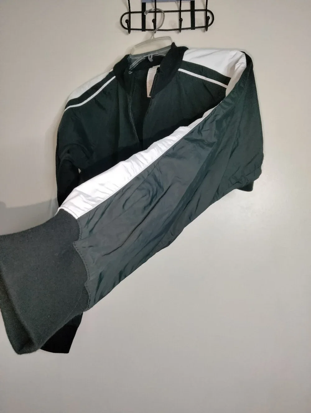 ALO Yoga (Sz M) Black & White Stripe Full Zip LS Cropped Racetrack Shrug Jacket